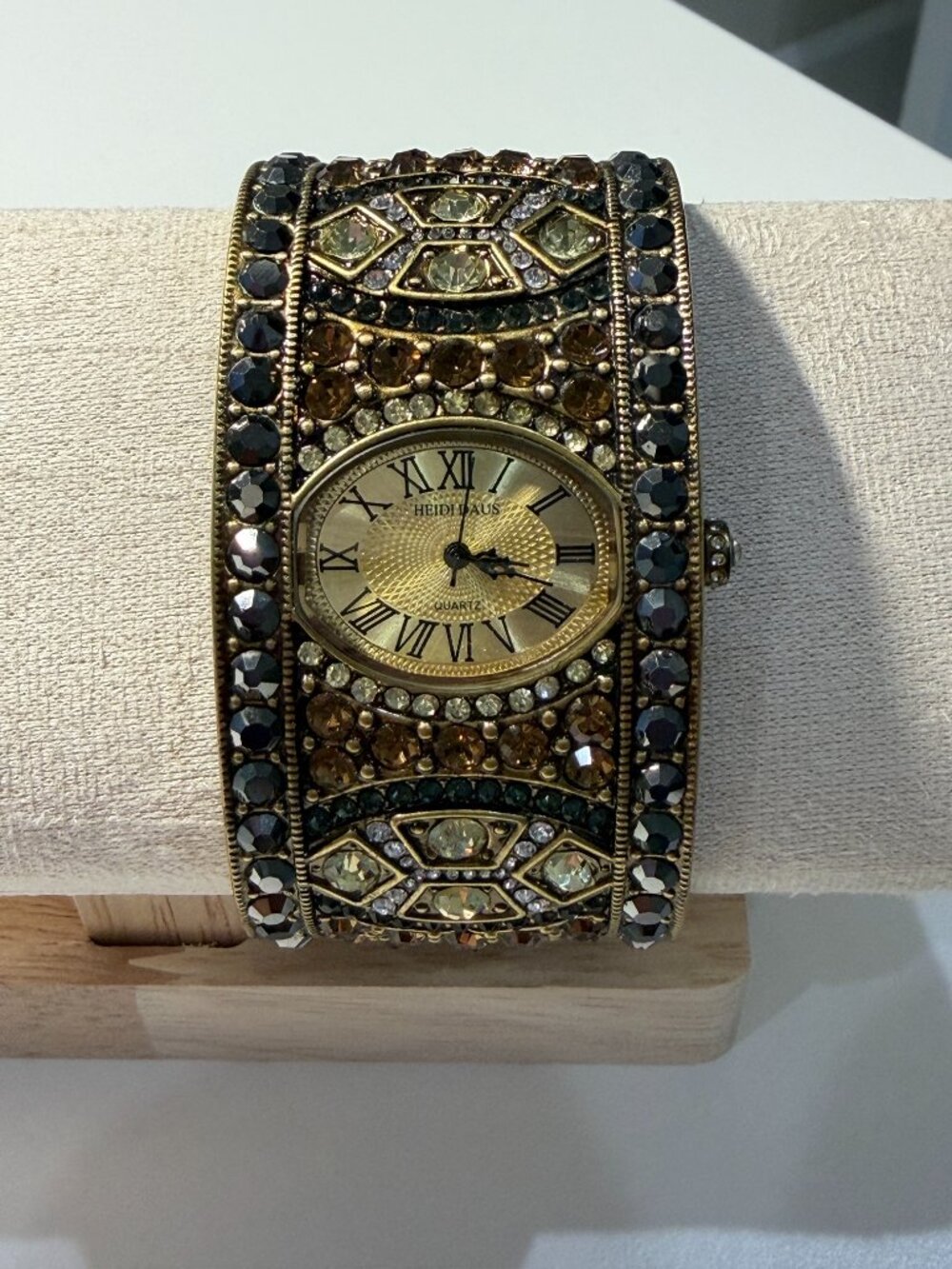 Heidi Daus "Time to Sparkle" Crystal Cuff Watch Bracelet LARGE EUC